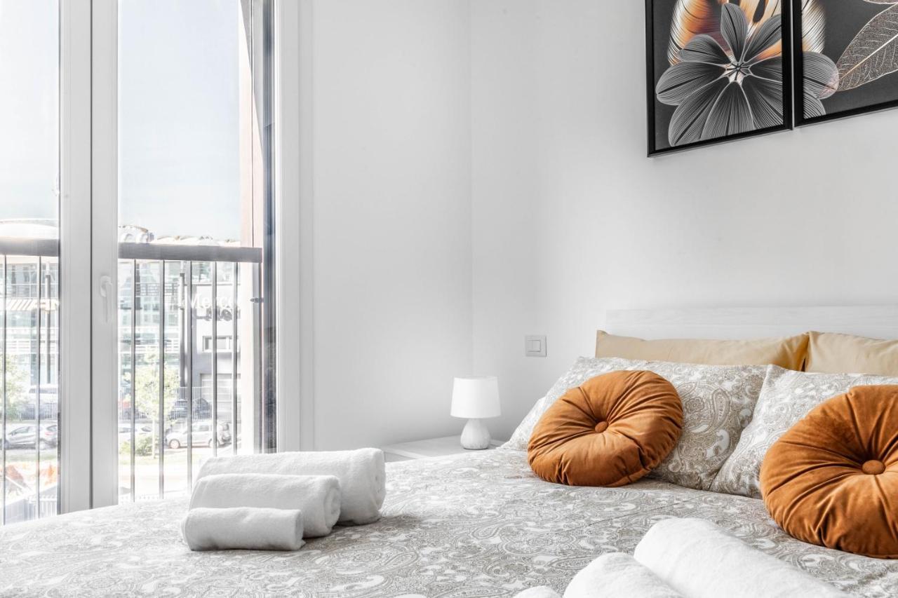 Harmony House - Rho Fiera 6min - Free Parking - Terrace Appartamento *
