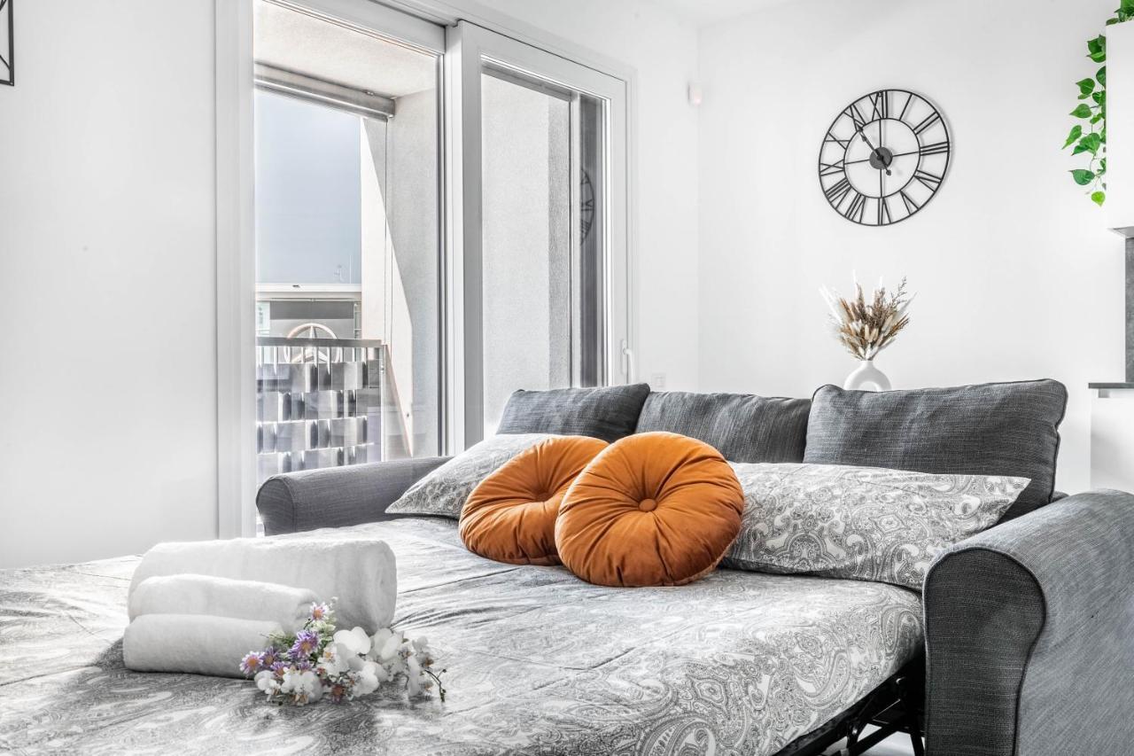 Harmony House - Rho Fiera 6min - Free Parking - Terrace Appartamento Milano